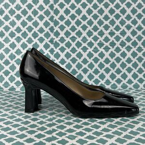 Stuart Weitzman Spain Womens 8.5 AA (narrow)Black Leather Pump dress shoes